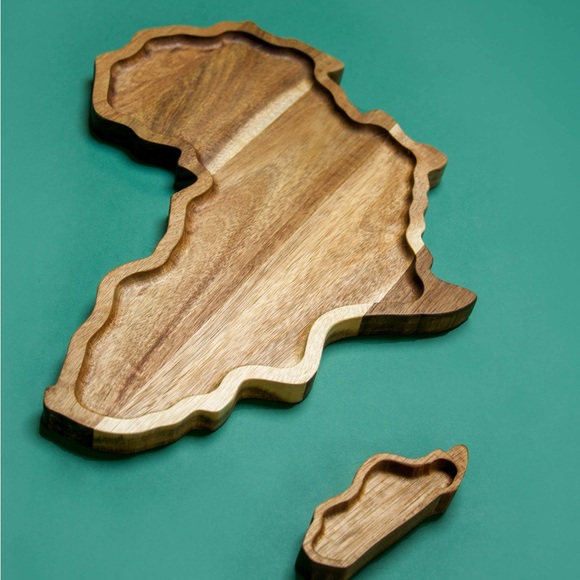 Wooden Africa-Shaped Serving Platter